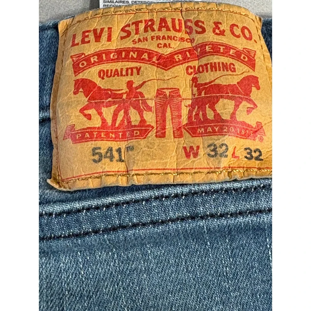 Levis 541 Athletic Taper Jeans Mens 32x32 Medium Wash Blue Denim 18181-0442